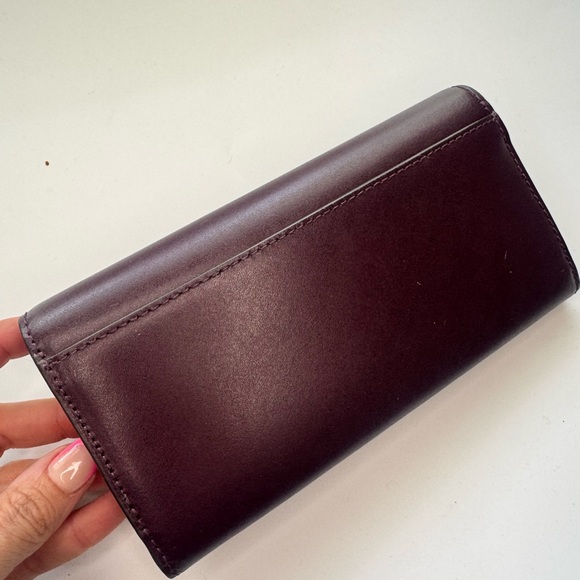 Michael Kors Brown Wallet Classic Leather Design - Picture 3 of 4